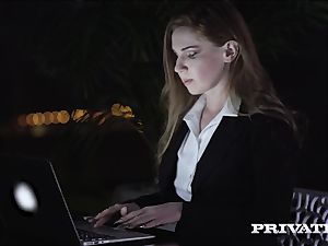 Private.com - Melissa Benz gets her backside drilled